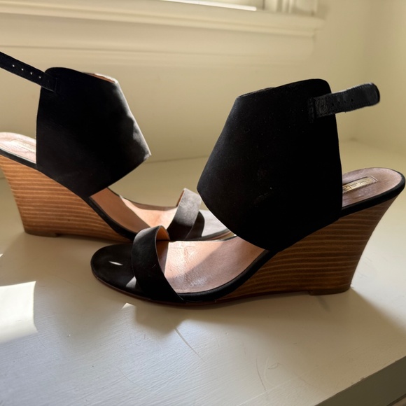 Halogen Claudette Ankle Strap Sandal - Picture 3 of 3